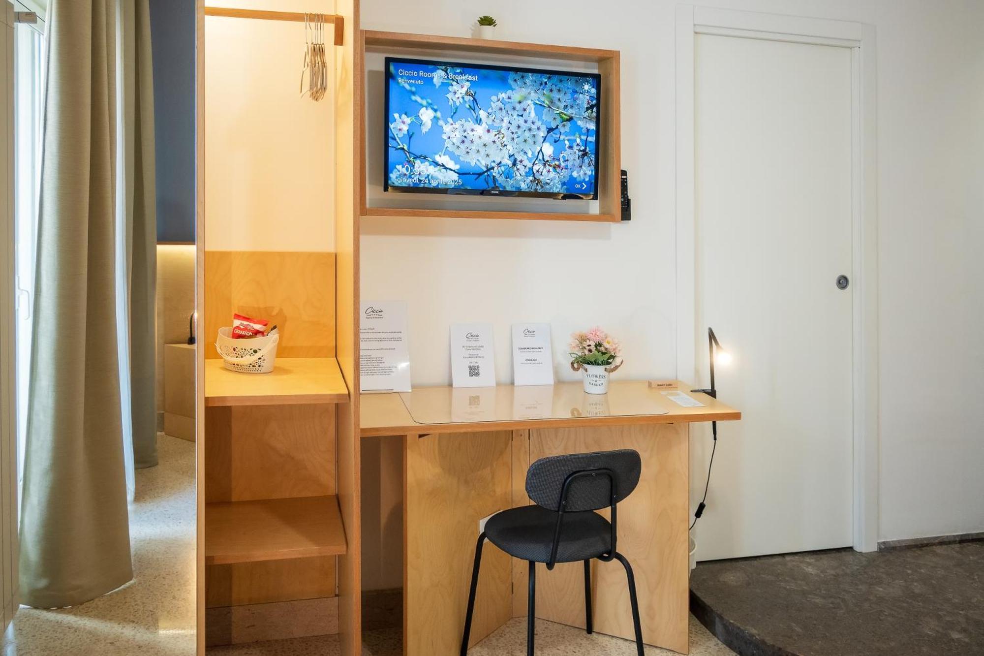 Ciccio Rooms And Breakfast - Self Check-In Palermo Exterior photo