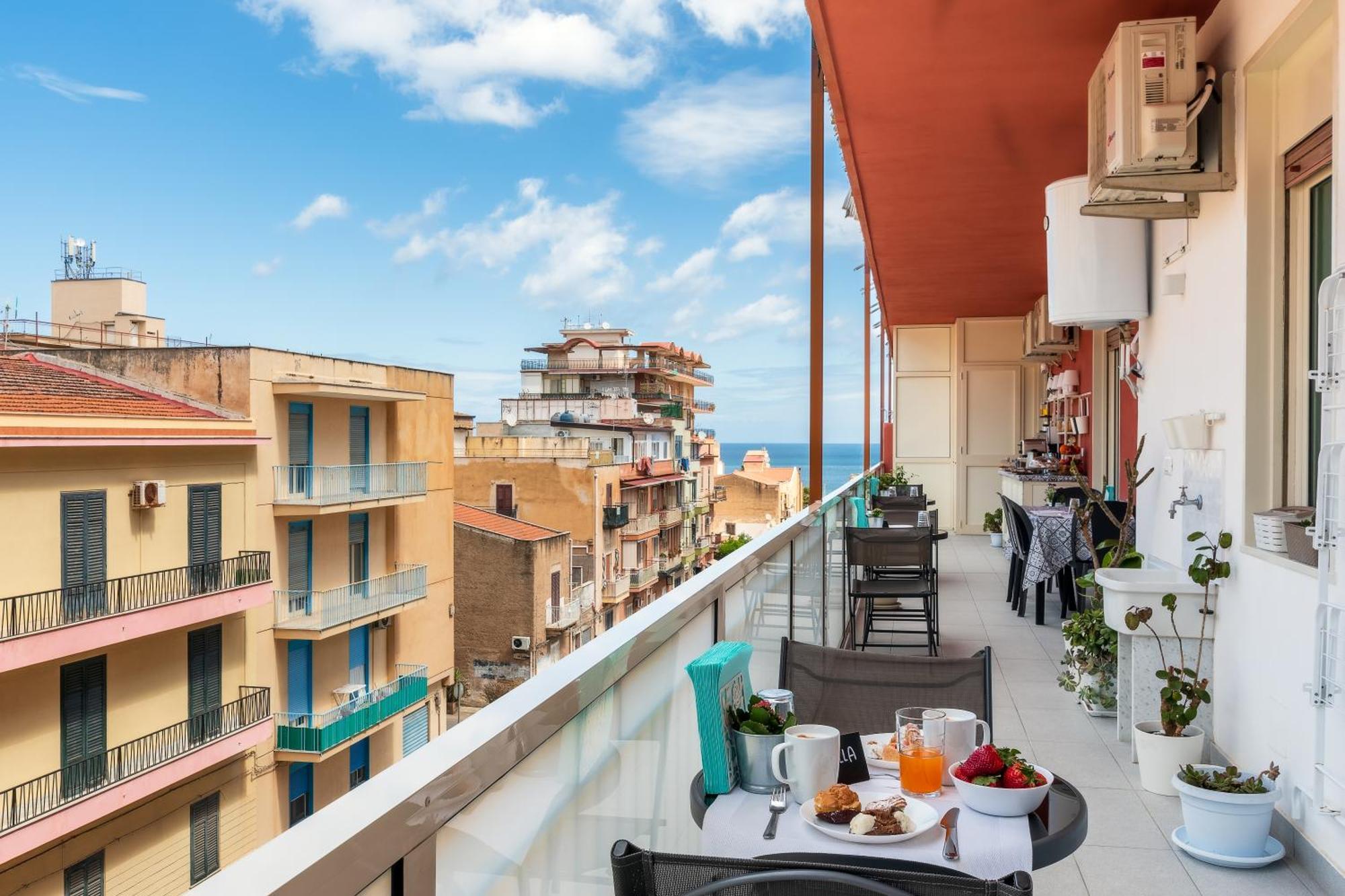Ciccio Rooms And Breakfast - Self Check-In Palermo Exterior photo